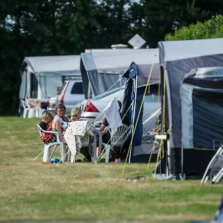 Kemp Ristinge Camping 3*